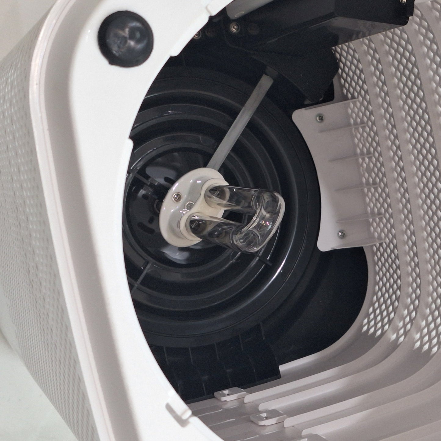 UV Air purifier sterlizers for household, containing air filter and Ultraviolet (UV) light for disinfection